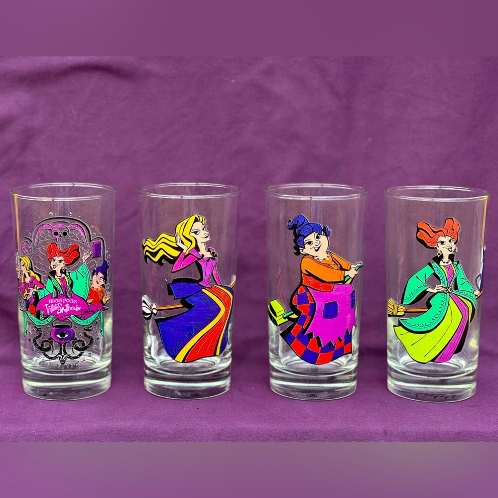 Hocus Pocus drinking glasses.